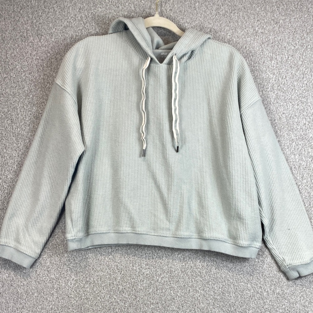 Aerie cropped hoodie M sage green textured chunky oversized cozy casual lounge